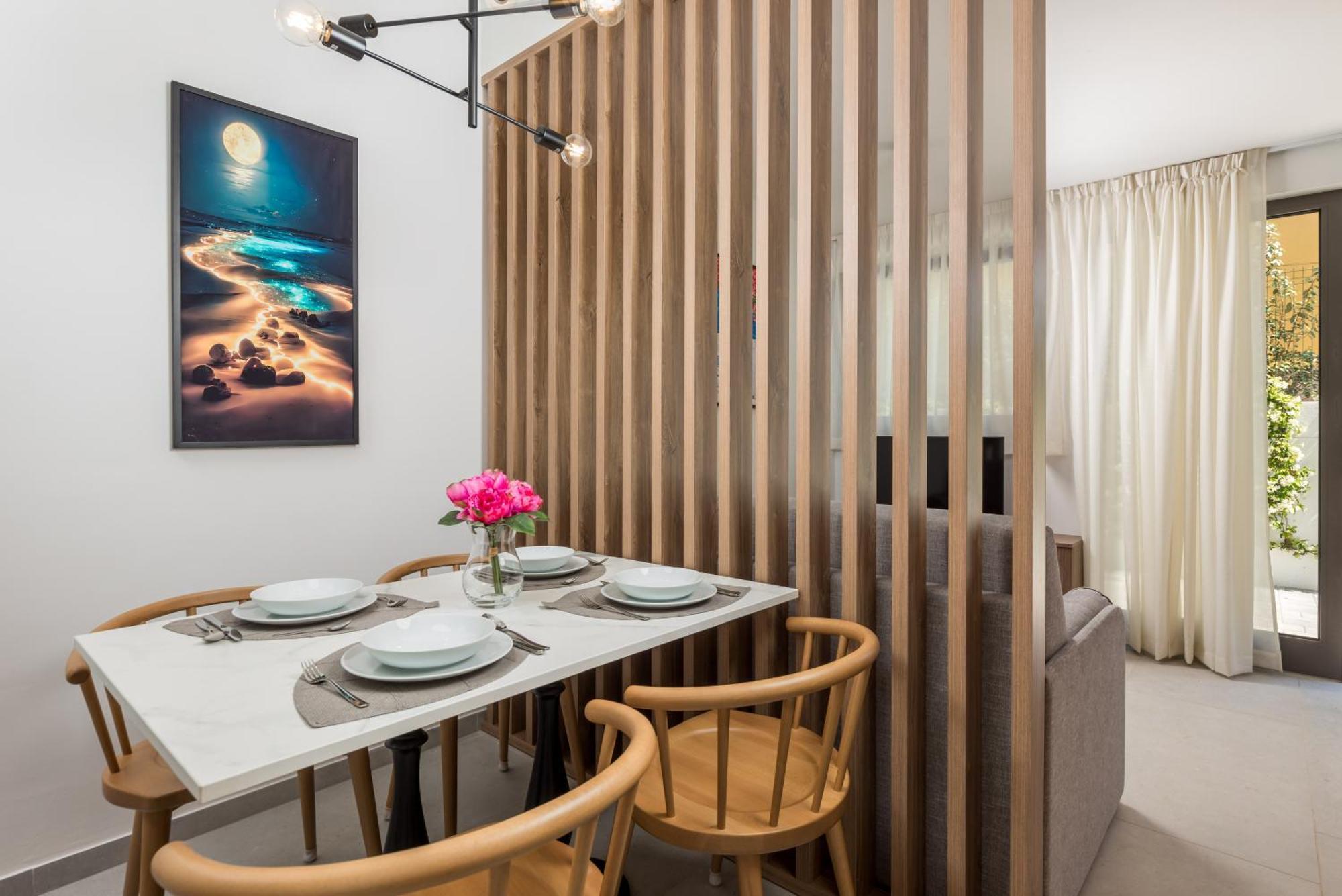 Apartmani Vila Mara M 1 Heated Pool 奥米沙利 外观 照片